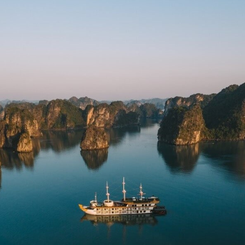 Halong Bay – Bai Tu Long Bay Private Cruises